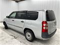 2004 Toyota Succeed Van