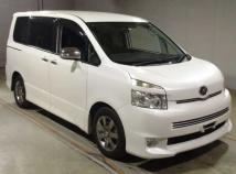 2010 Toyota Voxy