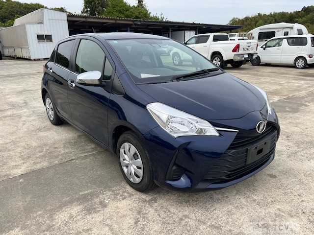 2017 Toyota Vitz