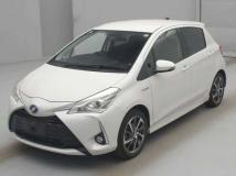 2017 Toyota Vitz