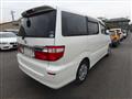 2004 Toyota Alphard