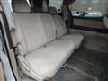 2004 Toyota Alphard