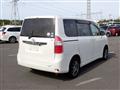 2010 Toyota Noah