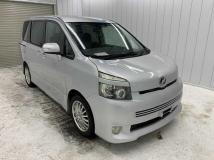 2007 Toyota Voxy
