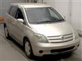 2004 Toyota IST