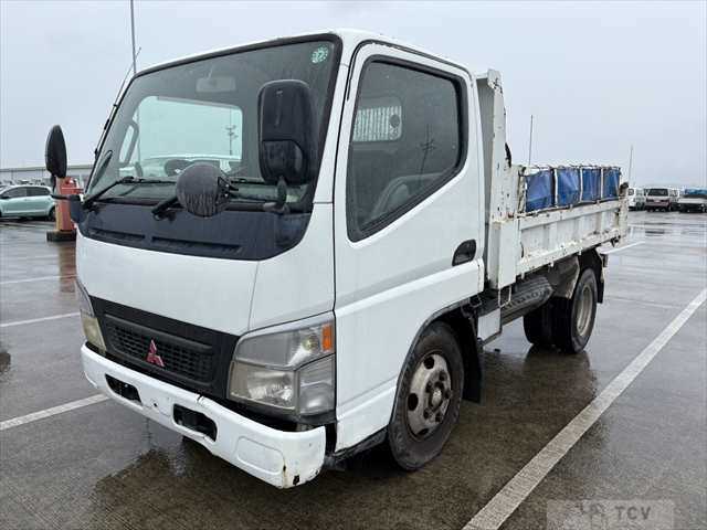 2004 Mitsubishi Canter