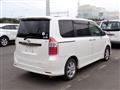 2009 Toyota Noah