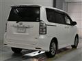 2011 Toyota Voxy