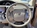2007 Toyota Raum