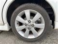 2005 Toyota Raum
