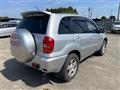 2000 Toyota RAV4