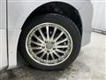 2007 Toyota Voxy