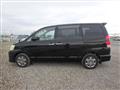 2006 Toyota Noah