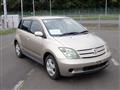 2004 Toyota IST