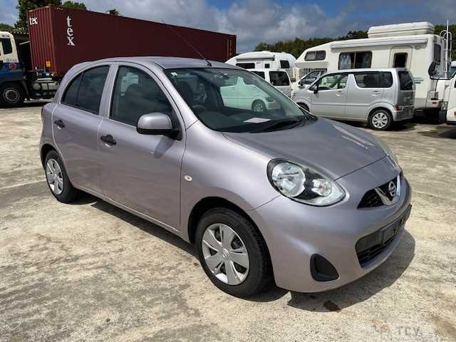 2017 Nissan March