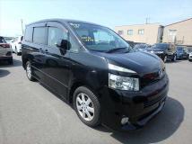 2007 Toyota Voxy
