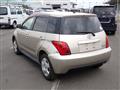 2004 Toyota IST