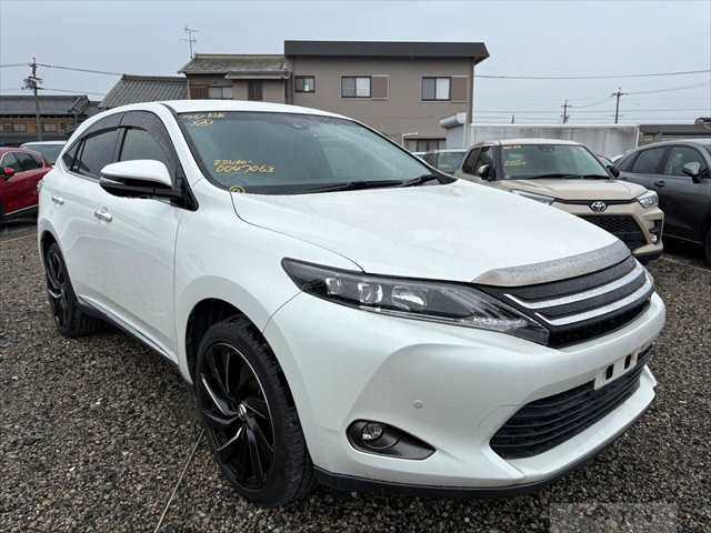 2015 Toyota Harrier