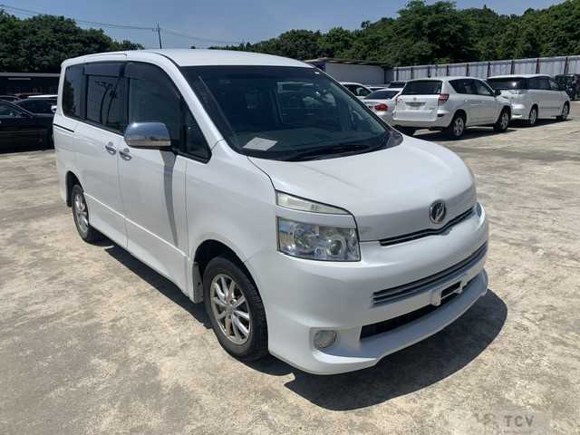 2010 Toyota Voxy