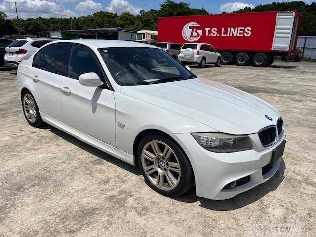 2011 BMW 3 Series