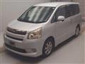 2009 Toyota Noah