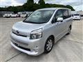 2008 Toyota Voxy