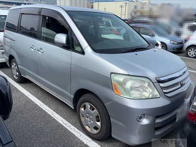 2007 Toyota Noah