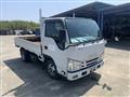 2017 Isuzu Elf