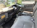 2005 Isuzu Elf