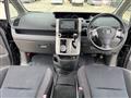 2009 Toyota Voxy