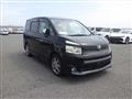 2009 Toyota Voxy