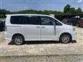 2010 Toyota Voxy