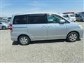 2007 Toyota Noah