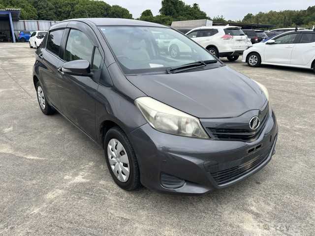 2012 Toyota Vitz