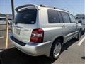 2004 Toyota Kluger L