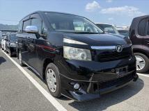 2007 Toyota Voxy