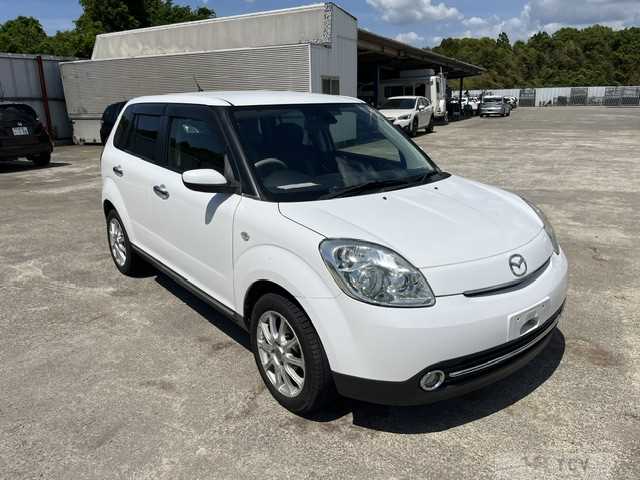 2013 Mazda Verisa