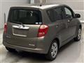 2005 Toyota Ractis