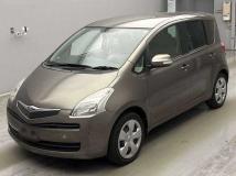 2005 Toyota Ractis