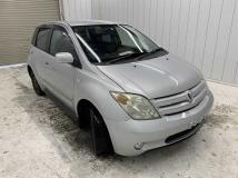 2003 Toyota IST