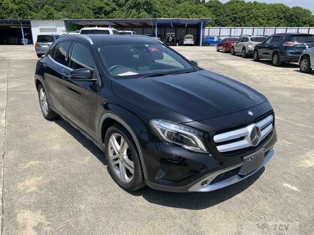 2015 Mercedes-Benz Mercedes-Benz Others