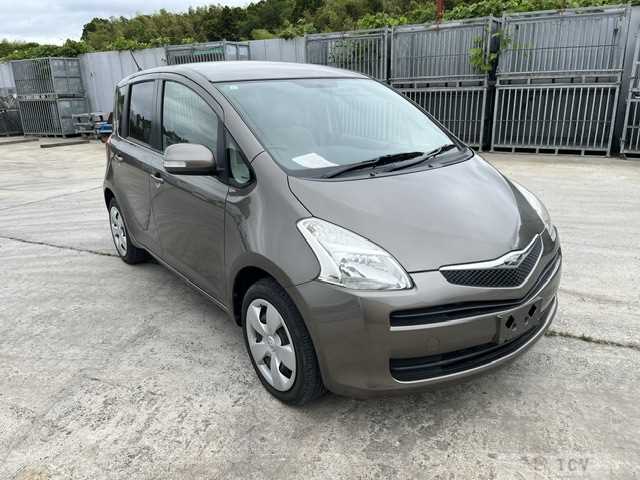 2005 Toyota Ractis