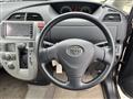 2005 Toyota Ractis