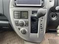 2005 Toyota Ractis