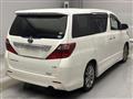 2011 Toyota Alphard