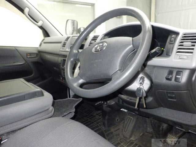 2013 Toyota Hiace Van