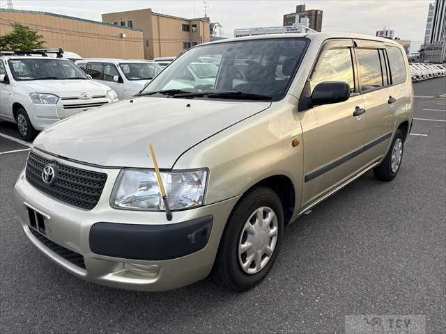 2006 Toyota Succeed Van