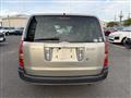 2006 Toyota Succeed Van