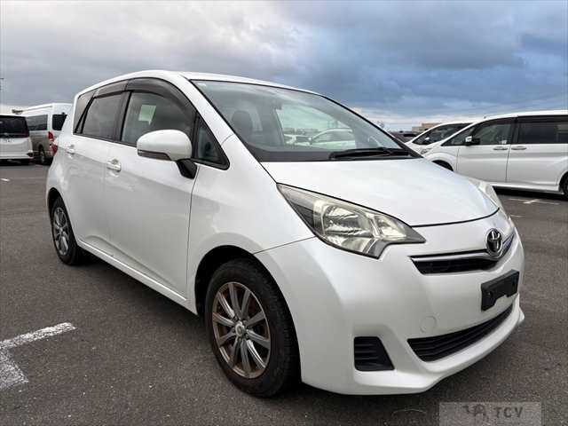 2013 Toyota Ractis