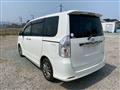 2013 Toyota Voxy